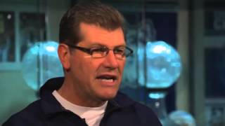 Coach Geno Auriemma reveals 100 bill motivational drill  UConn Huskies Womens Basketball  SNY [upl. by Newberry]